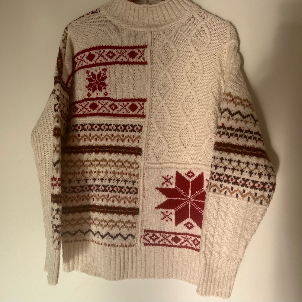 American Eagle Chunky Knit Sweater Size Medium